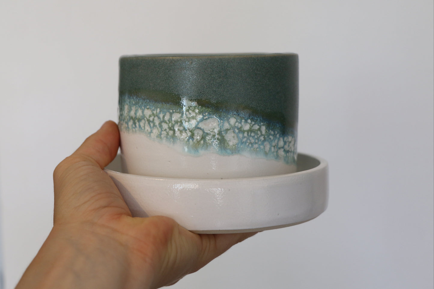 Planter - Turquoise and white effect