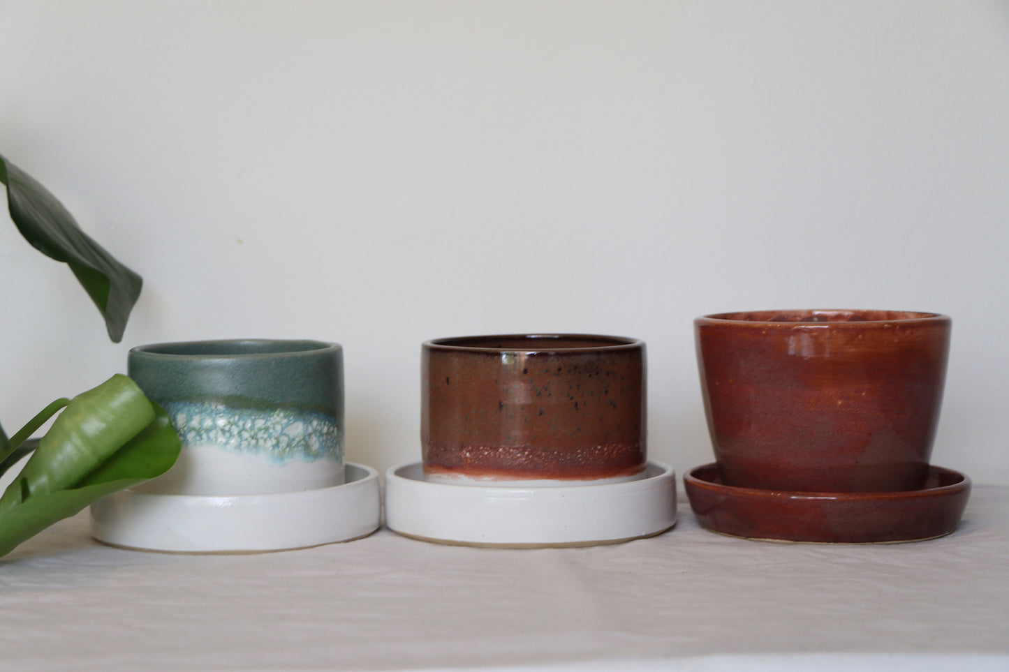 Planter - Turquoise and white effect