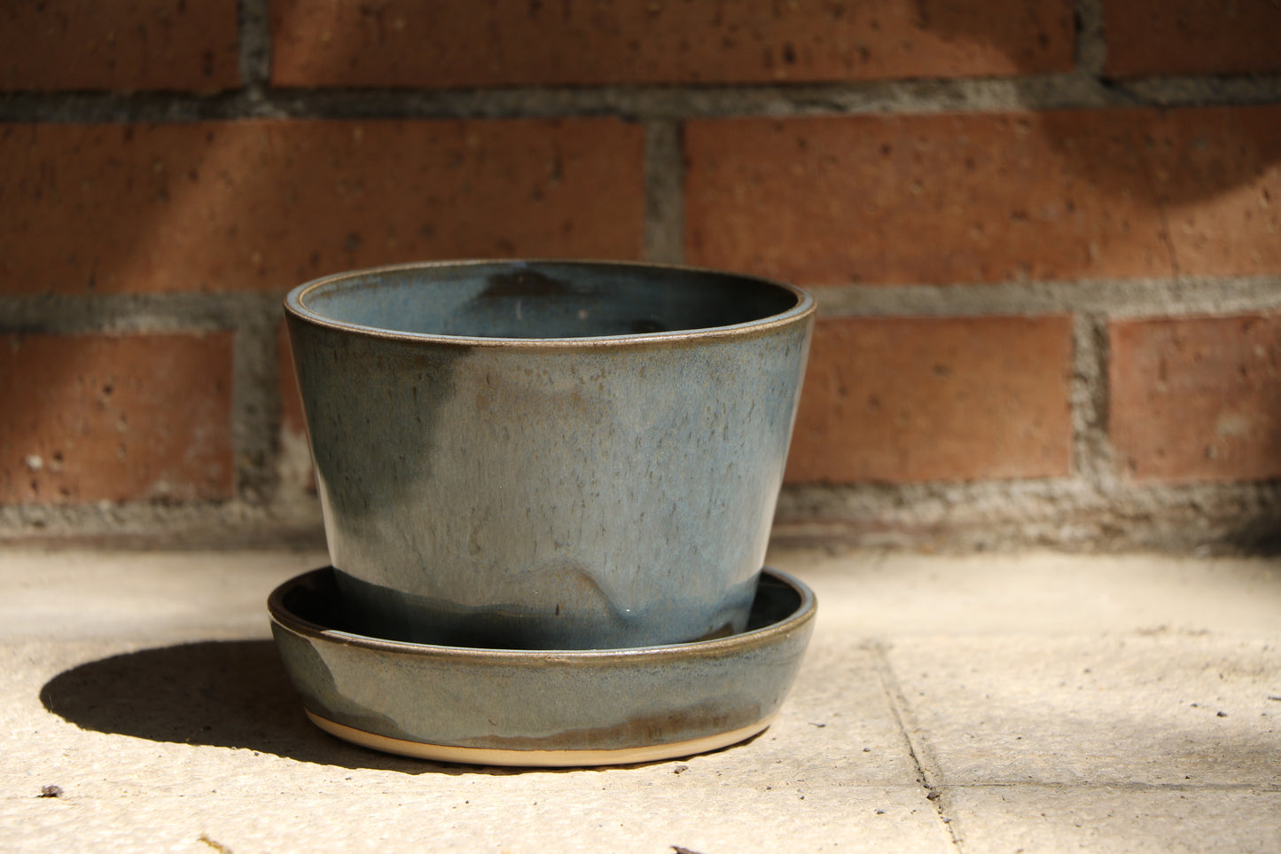 Blue/grey planter